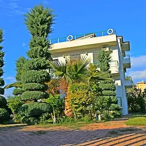 A-vila Golem (Tirana)